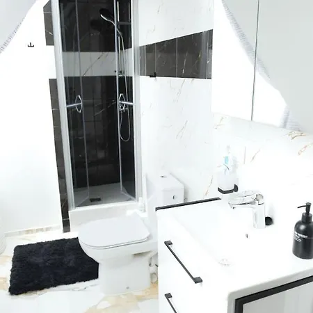 Old Town 3br Apartment- Explore & Relax *